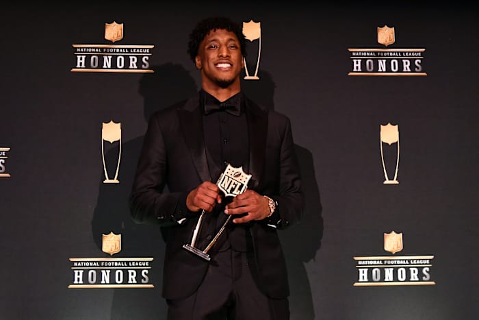 Saints Michael Thomas wins the Offensive Player of the Year Award